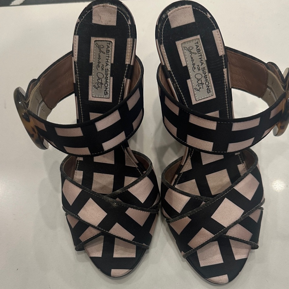 Tabitha Simmons Black and Pink Heels